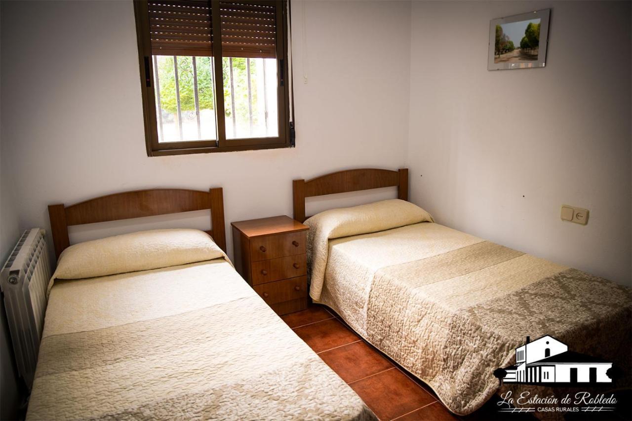 Casas Rurales La Estacion De Robledo Eksteriør billede